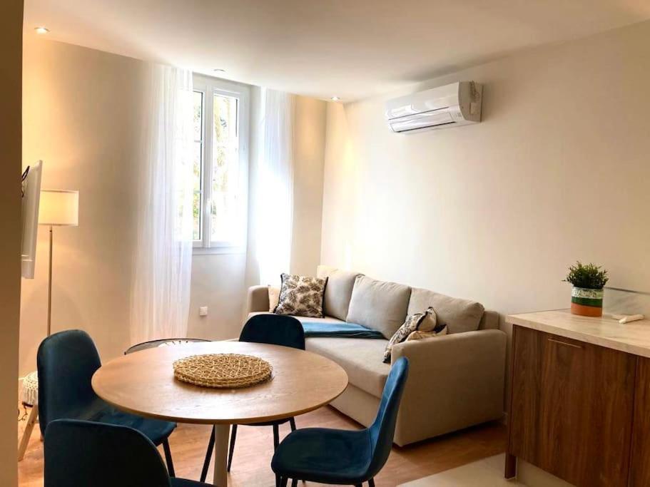 Le Palm Appartement Elegant & Design En Bord Riviere Collobrieres Exterior photo