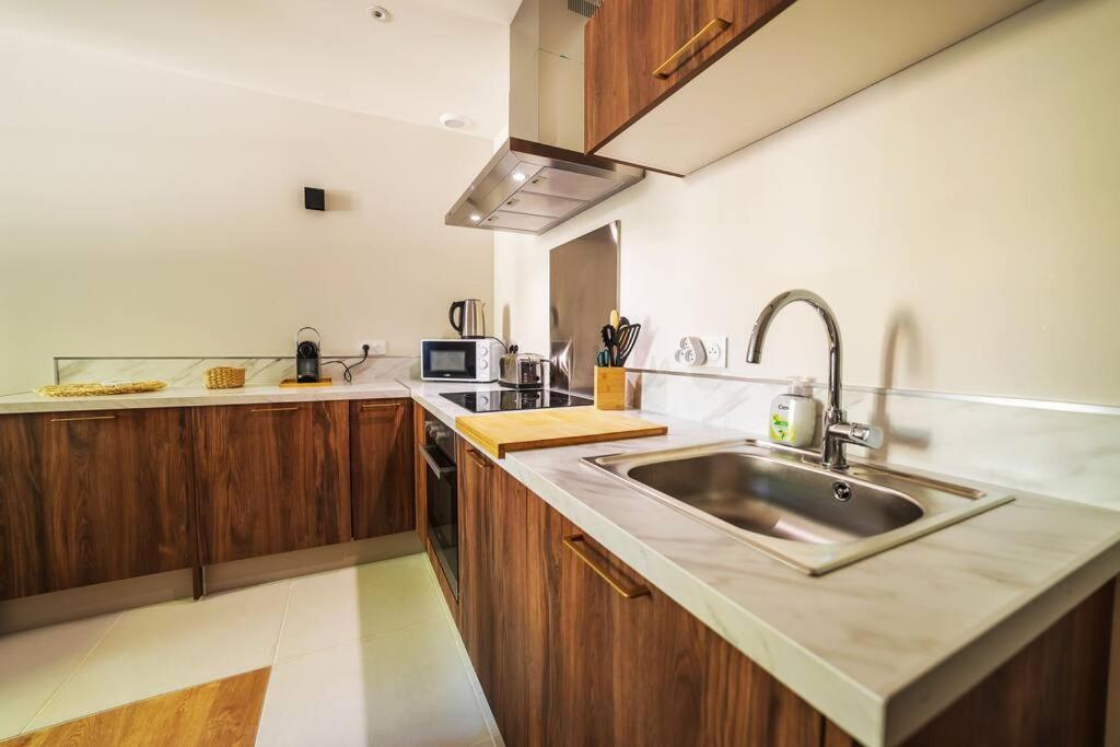 Le Palm Appartement Elegant & Design En Bord Riviere Collobrieres Exterior photo