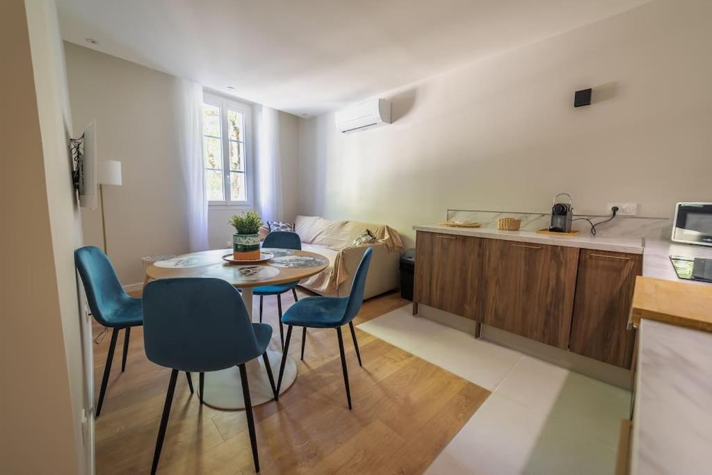 Le Palm Appartement Elegant & Design En Bord Riviere Collobrieres Exterior photo